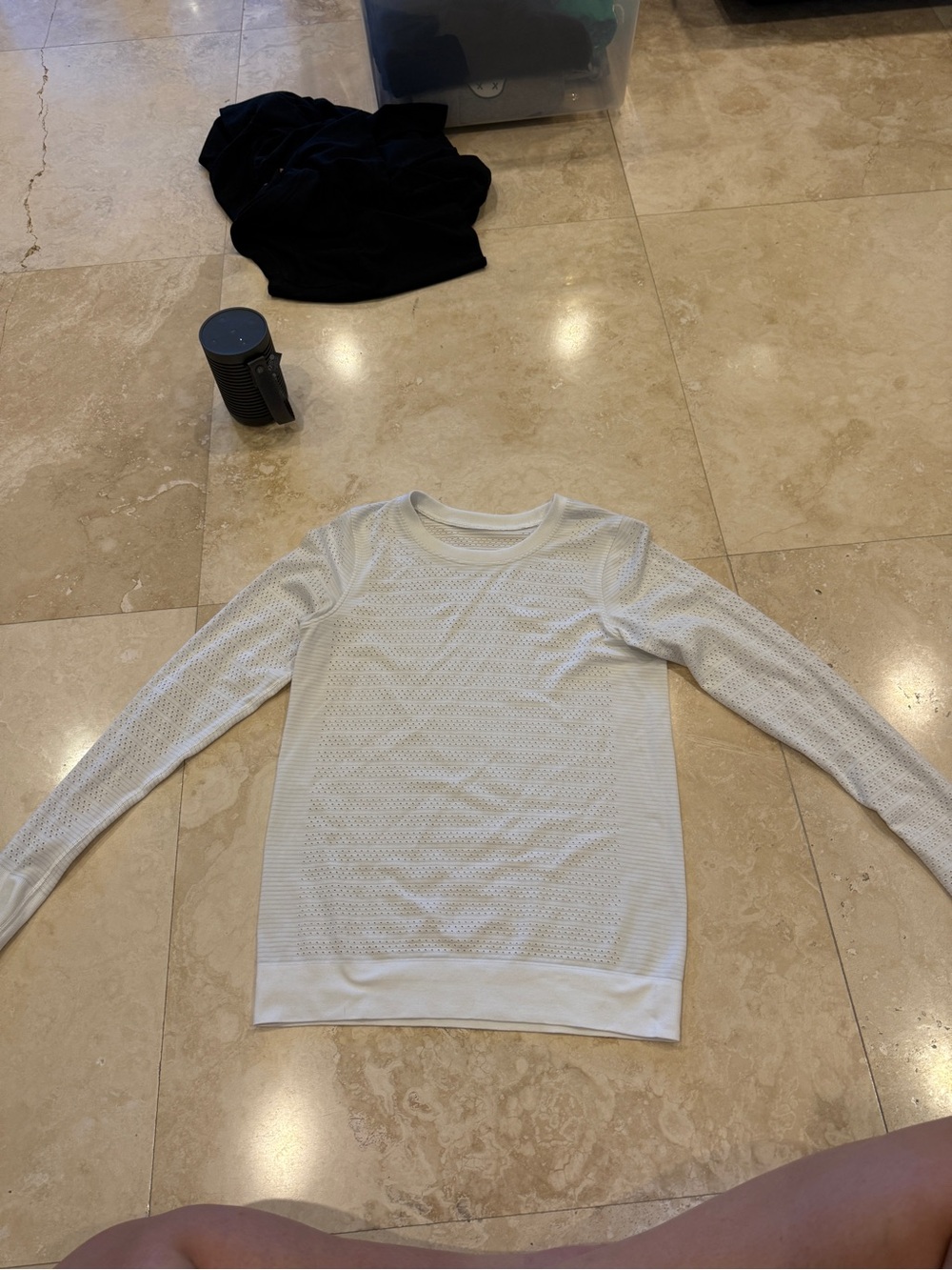 Women’s light weight athletic long sleeve Lululemon